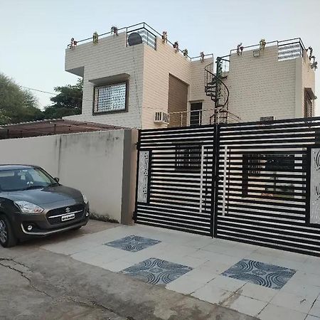 Siya Villa Ujjain Esterno foto