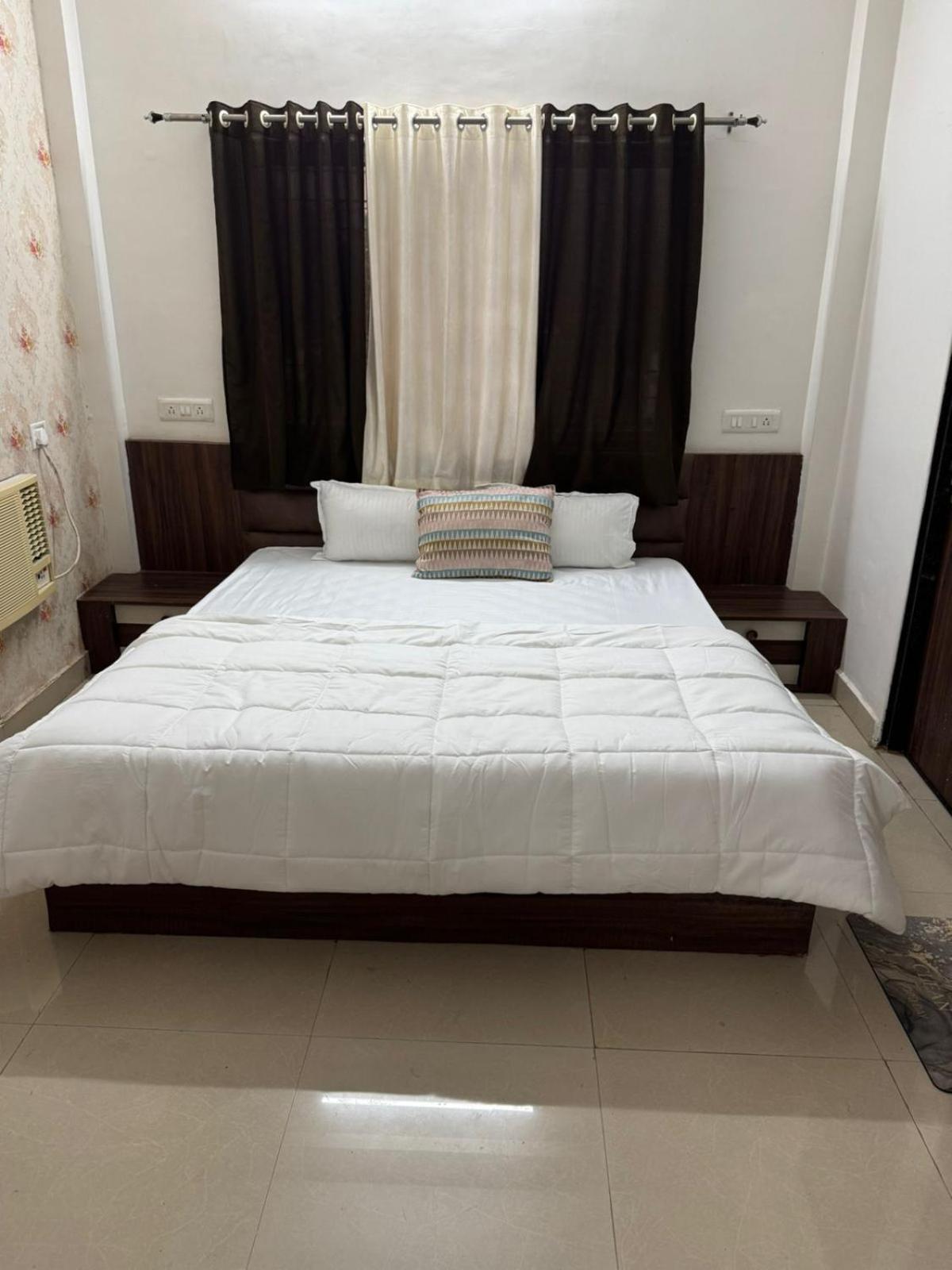 Siya Villa Ujjain Esterno foto